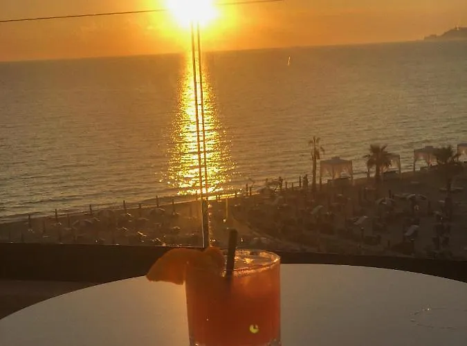 Szálloda Mirage Golem