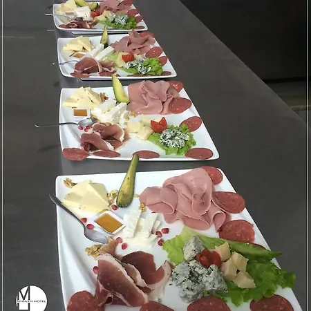 Mirage Отель 4*