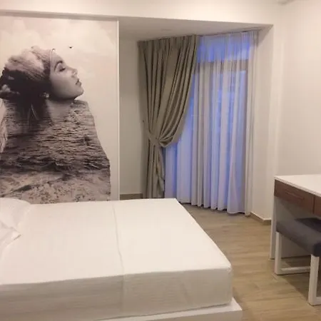 Hotel Mirage Golem (Tirana)