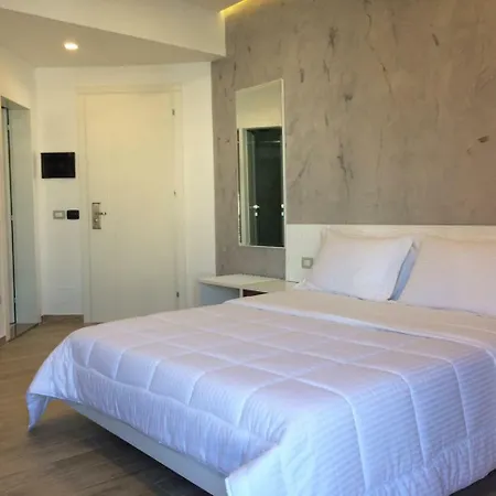 Отель Mirage 4*